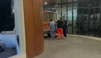 Aksident në Vlorë, makina përplas të moshuarën