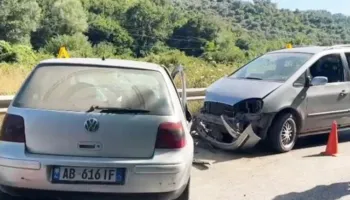 Aksident te Qafa e Koshovicës, plagosen dy drejtuesit e mjeteve