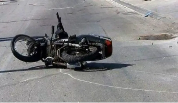 Aksident tragjik në rrugën e vjetër Fushë-Krujë–Laç, humb jetën motoristi (EMRI)