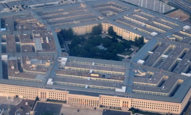 Alarm në Pentagon, evakuohen disa kate pas sinjalit për substanca të rrezikshme