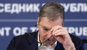 Aleksandër Vuçiç paralajmëron dorëheqjen pas protestave në Serbi