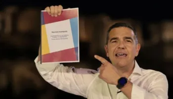 Analisti grek kritikon rikthimin e Tsipras me partinë e re në Greqi: Arriti atë që donte, por vetëm për momentin