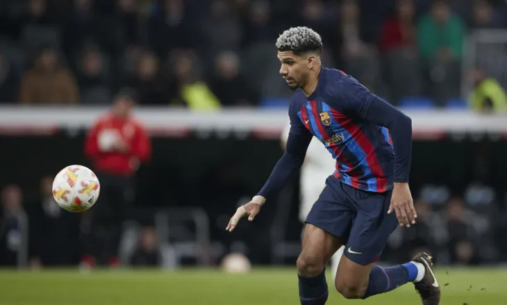 Araujo drejt Londrës, Barcelona merr ofertën 30 milionë euro
