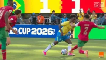Arbitri mbajti me “hatër” Marokun? Ibrahimovic reagon ashpër: Hakimi duhej të ishte përjashtuar (video)