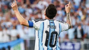 Argjentina mposht Austrinë, Messi kalon legjendën Klose dhe rishkruan librat e historisë së futbollit