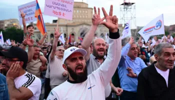 Armenia voton, ndërsa Rusia shton presionin mbi qeverinë pro-perëndimore