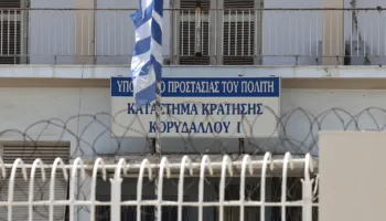 Arratiset nga burgu i Kordhialos 48-vjeçari shqiptar, policia greke në alarm