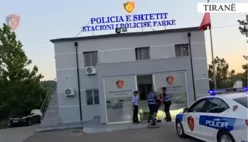 Arrestimi/ Kanosi me thikë taksistin dhe i mori paratë, 27-vjeçari autor i 5 vjedhjeve me dhunë