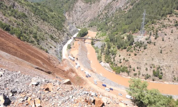 ARRSH gjen zgjidhje për rrugën në Hotolisht, drejtori Kozeli: Kemi marrë vendim për të ndërtuar tunel