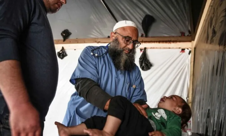 Autoritetet në Gaza: Izraeli pengon udhëtimin e 17 mijë pacientëve nga Gaza për trajtim