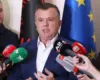 Balla akuzon për ndërhyrje të huaja në protestën qytetare
