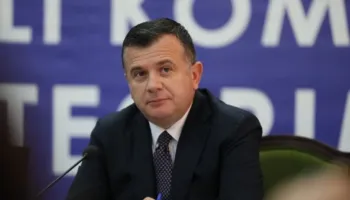 Balla dënon heqjen e flamurit izraelit: Akt i rëndë dhe i turpshëm. Nuk është në traditën e shqiptarëve