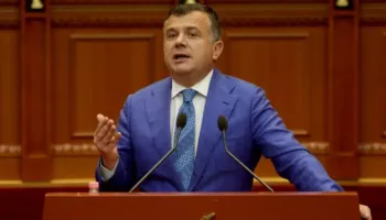 Balla për protestuesit para Kuvendit: Ata janë shërbëtorë të Shehajt, Qorit e Lapajt
