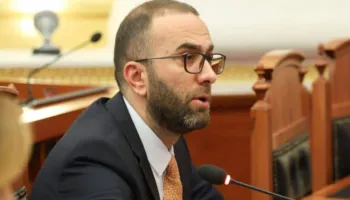 Bardhi: “F*ck you” është thelbi i mënyrës se si kryeministri e ushtron pushtetin