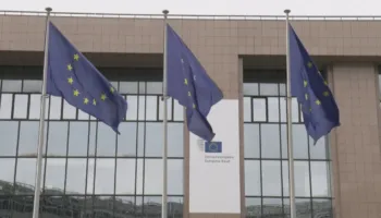 BE i “hap” derën, nisin negociatat e anëtarësimit për Ukrainën dhe Moldavinë