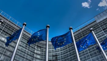 BE-ja me rregulla të reja për emigracionin, çfarë ndryshon për azilkërkuesit