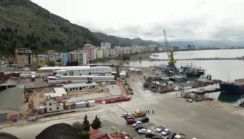 BE “kopjon” Shqipërinë, marrëveshje me vende të treta për qendra emigrantësh