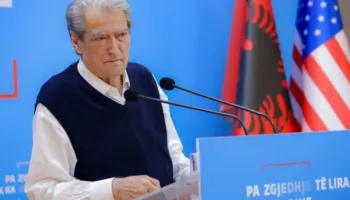 Berisha: Blihet një tokë pa u ditur pronari! Thuhet se Aliajt kanë lidhje me Ballën! Herën tjetër sjell mashtrimet e Bidos