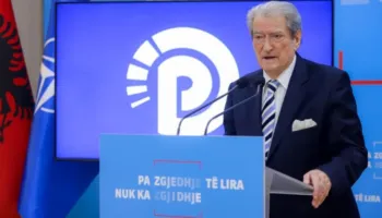 Berisha: Delegatët votuan për ripërtëritjen e PD! 30% e Këshillit Kombëtar janë të rinj, 40% janë gra