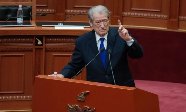 Berisha: Ky parlament nuk mund të trajtojë çështje tjetër përveç axhendës së qytetarëve në protestën më madhështore në historinë e këtij vendi