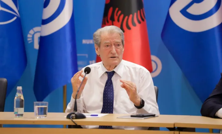 Berisha në grupin parlamentar: Pas Kuvendit Kombëtar hyjmë në një etapë të re, rikthejmë votën e lirë