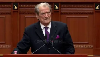 Berisha: Shqiptarët janë derdhur në rrugë kundër diktaturës autoritare dhe narkoshtetit të vetëm në Evropë. Kjo nuk…