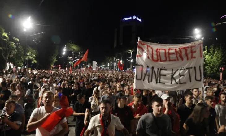 Bllokimi i rrugëve në Tiranë gjatë tubimit, policia procedon 16 protestues