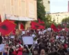 Bllokuan rrugët e Tiranë, procedohen penalisht 16 protestues, 2 në kërkim
