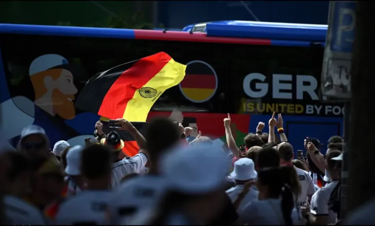 Botërori 2026/ Transporti është i kushtueshëm, kombëtarja gjermane paguan autobusin e tifozëve në SHBA