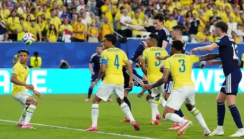 Brazili fiton me “tris” dhe kualifikohet si kryesues, Maroku ia del me përmbysje