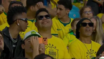 Brazili me fitore bindëse para Botërorit, “Ronaldinho, Ronaldo dhe Vinicius Junior” bëjnë xhiron e botës nga tribuna (video)