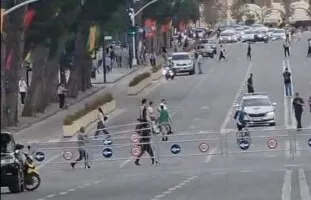 Bulevardi bllokohet me gardh metalik, drejtori i Policisë: Plan masash për ndeshjen me Izraelin, s’do të bëjmë ndryshime