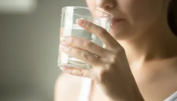 Çfarë e shkakton lemzën dhe kur duhet të shqetësoheni? Ja kur kërkohet mjeku