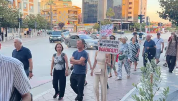 “Çohuni nga kafja” qytetarët protestojnë edhe në Fier