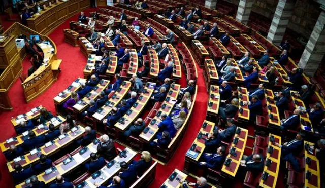 Debate në parlamentin e Greqisë, propozohet projektligji i ri për azilin dhe migracionin