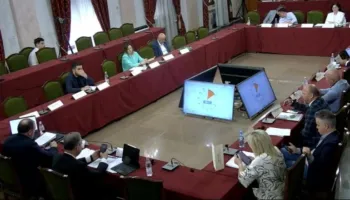 Debate për ndarjen e re territoriale, opozita: Nuk kemi kohë! Mazniku: Afatet i përcakton ligji
