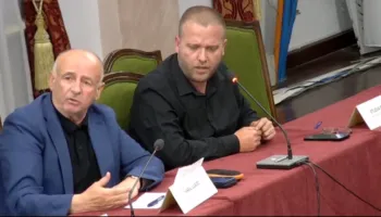 Debate te “Territorialja”/ Deputetët socialistë përplasen gjatë dëgjesës me kryebashkiakët e qarkut Vlorë, Bido: Delvinës t’i kthejmë madhështinë e saj