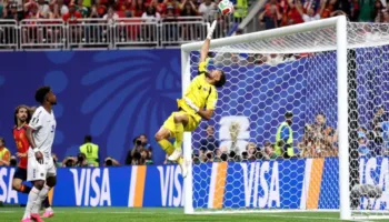 Debutuesit ndalin kampionët e Europës, Spanja pretendente barazon pa gola në surprizën e parë të madhe të Botërorit