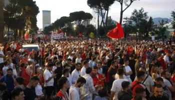 Demokratët kërkuan mocion me debat për protestën dhe raportin e PE! Konferenca e Kryetarëve i përgjigjet pozitivisht