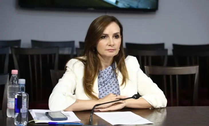 Deputetja e PD Tabaku mbron nismën për kujdestarët e fëmijëve me autizëm dhe sindromën Down: Këto familje kanë nevojë për mbështetje