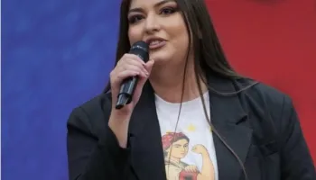 Deputetja e PS, Sara Mila: Sot në mbledhje folëm edhe për protestën, nuk mendohet dorëheqja e as zgjedhjet