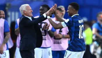 Deschamps merr vlerësime nga Ibrahimovic: Trajner i jashtëzakonshëm, njerëzit mendojnë se është e lehtë…