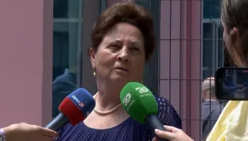 “Desha ta dëgjoj seancën”, Fatime Kryemadhi flet pas daljes nga GJKKO: Nuk kanë bërë asnjë ekspertizë për të ardhurat e mia