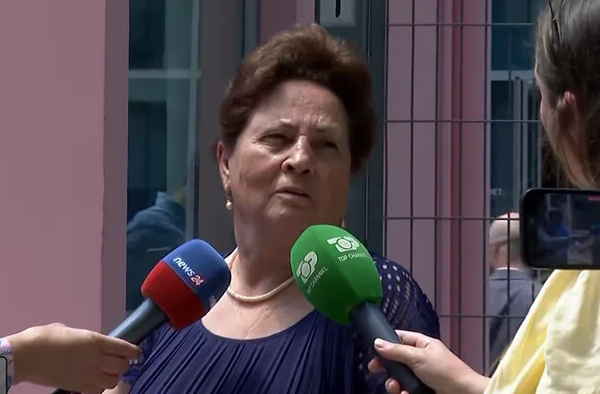 “Desha ta dëgjoj seancën”, Fatime Kryemadhi flet pas daljes nga GJKKO: Nuk kanë bërë asnjë ekspertizë për të ardhurat e mia