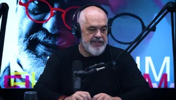 Dialogu me banorët e Zvërnecit, Rama: Aty takova njerëz që u fyen, u masakruan nga “flamingot online” si të mbledhur me zor