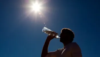 Diell dhe temperatura të larta, parashikimi i motit për këtë të hënë