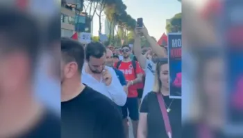 “Dilni për të ardhmen e fëmijëve!”, Adriatik Lapaj i bashkohet sërish qytetarëve në protestën për Zvërnecin
