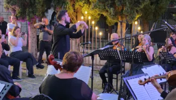 Dita botërore e muzikës, orkestra e harqeve koncert në ish-shkollën normale të Elbasanit