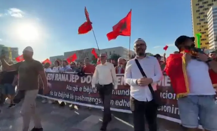 Dita e 21 e protestës, qytetarëve ju bashkohet edhe Diaspora
