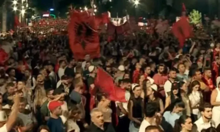 Dita e 21-të e protestës, qytetarët nisin marshimin përreth Kryeministrisë